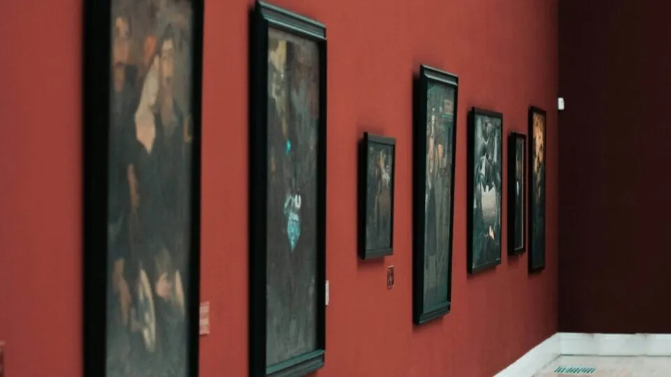 From Canvas to Wall: How Art Transforms Your Space – premium wall art in modern interior